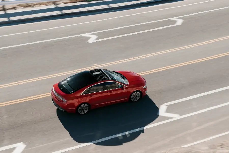 New Lincoln MKZ Luxury Sedan Review
