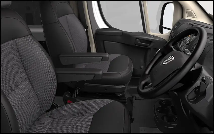 2020 RAM ProMaster 3500 Window Van Equipment