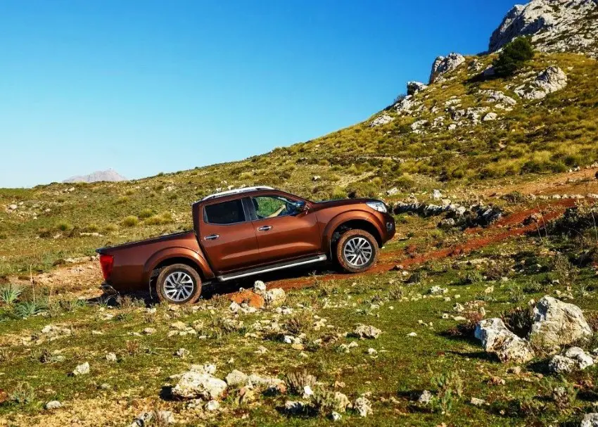 2020 Nissan Navara Truck Specs & Performance TEST