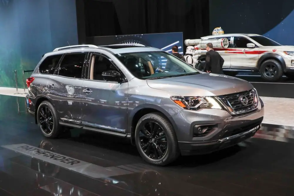 2020 Nissan Pathfinder Platinum Exterior Changes