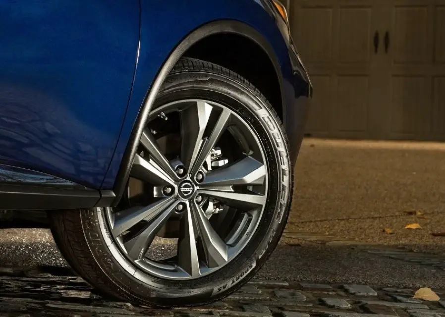 2020 Nissan Murano Wheel Size & Model