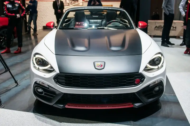 2020 Fiat 124 Spider Abarth FCA North America Release