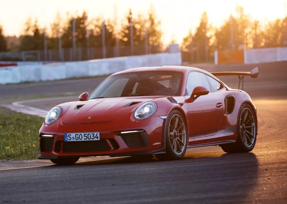 2020 Porsche 911 Review: Specs, Features, Pricing - ADORECAR.COM