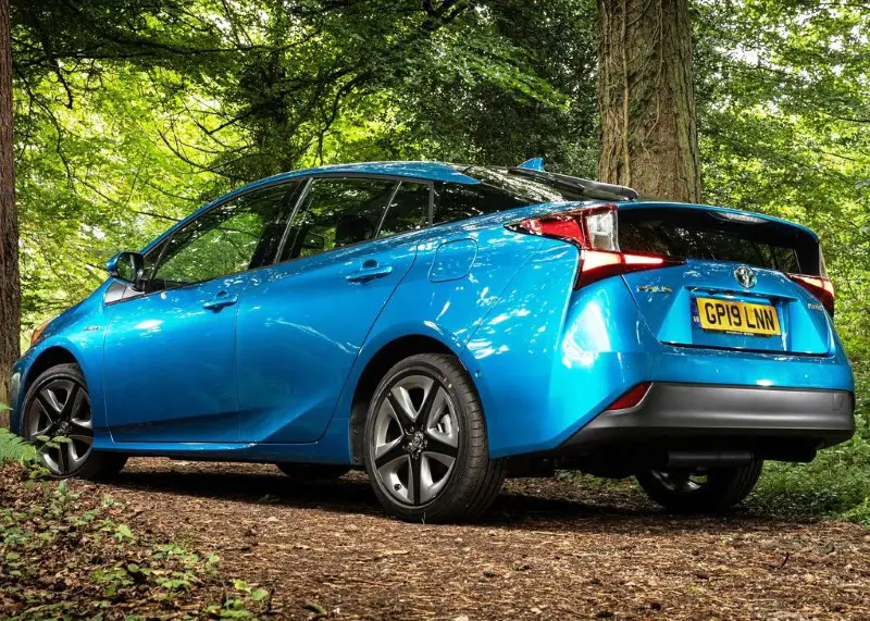 2020 Toyota Prius Price XLE review