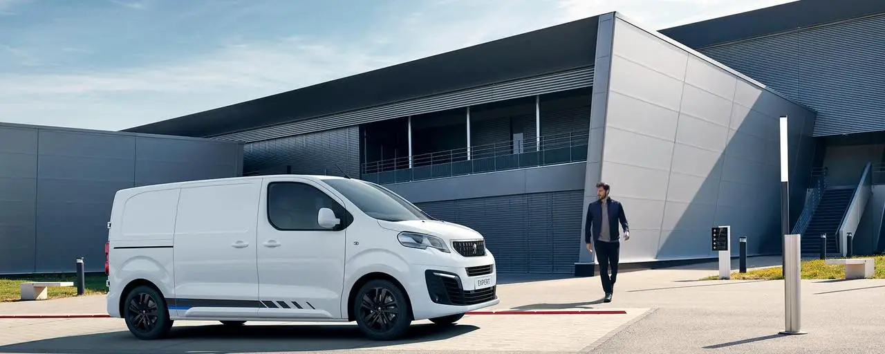 New Peugeot Expert Van Review
