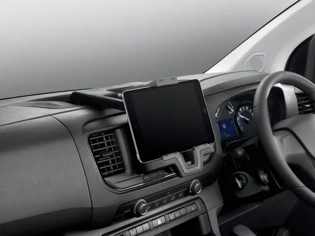Peugeot Expert Van Interior With New features
