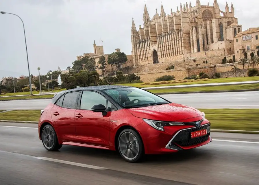 2020 Toyota Corolla Hybrid Redesign & Changes
