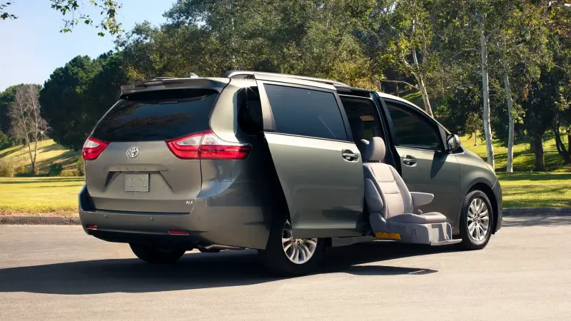 2021 Toyota Sienna Seat Features
