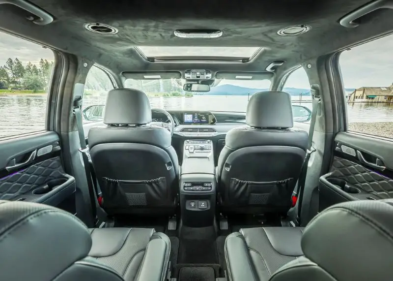 2021 Hyundai Palisade Roomy Interior With Captain Seat