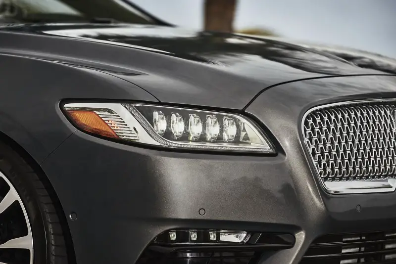 2021 Lincoln Continental Redesign Exterior With New Headlamp and Grille