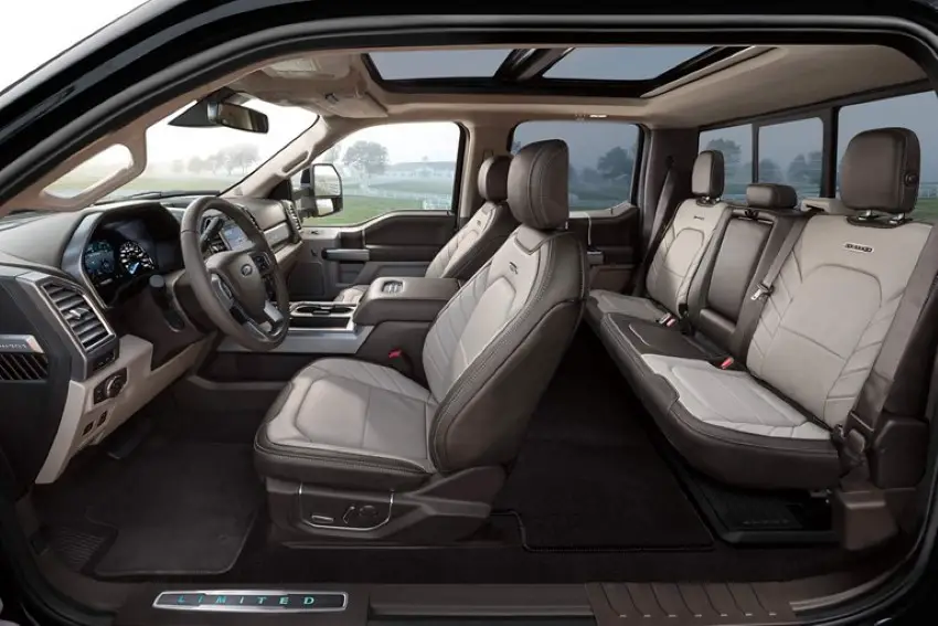 2021 Ford F-350 Dually Interior & Seat Capacity