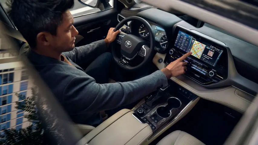 2022 Toyota Highlander Interior With Sunroof