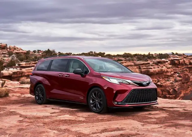 2022 Toyota Sienna Hybrid Engine & Bold Design Meets Spacious Interior ...