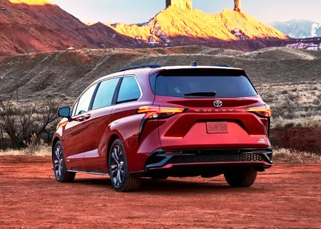 2022 Toyota Sienna Hybrid Engine & Bold Design Meets Spacious Interior