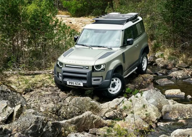 2022 Land Rover Defender V8 Off-Road