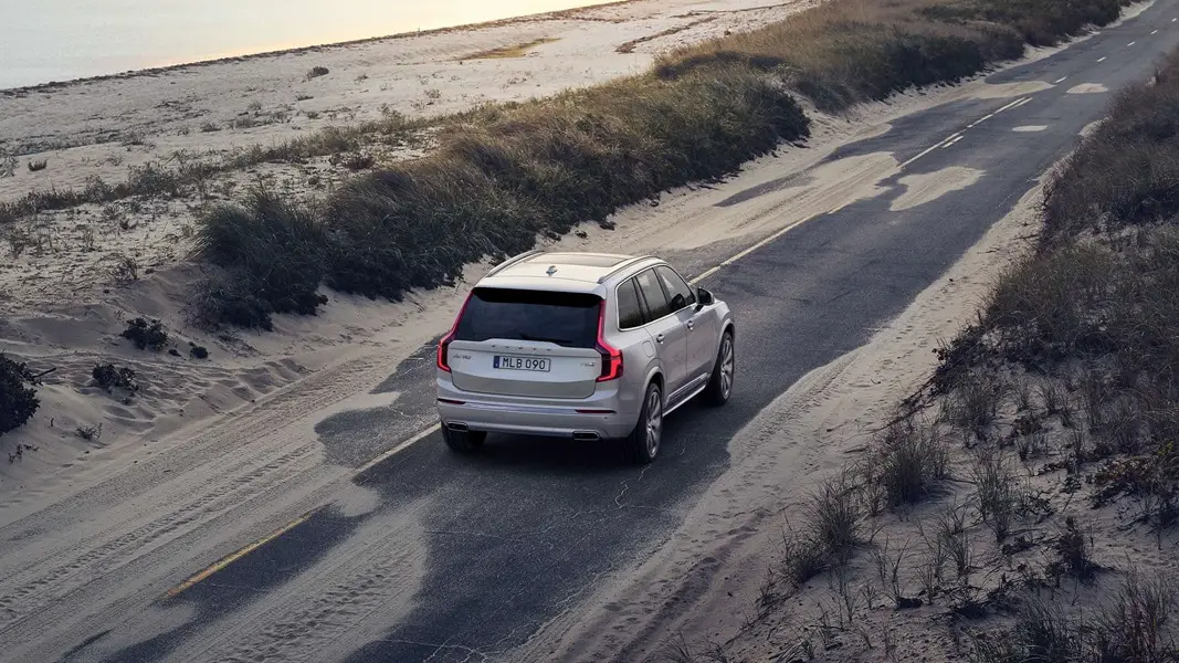 2022 Volvo XC90 Off-Road R-Design